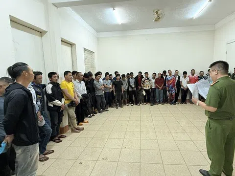 Triệt xóa sới bạc núp bóng chiêu trò "câu cá trao thưởng", tạm giữ 40 đối tượng