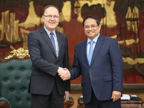 Thủ tướng Chính phủ Phạm Minh Chính làm việc với Đại sứ Nga