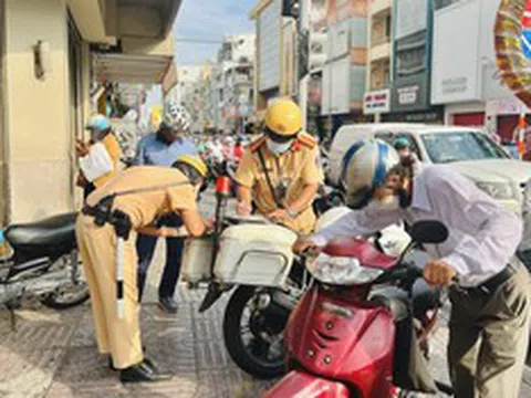 Lỗi đi xe máy dễ "dính" phạt 14 triệu đồng, không phải ai cũng biết