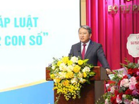 Thể chế phải trở thành nguồn lực thúc đẩy tăng trưởng