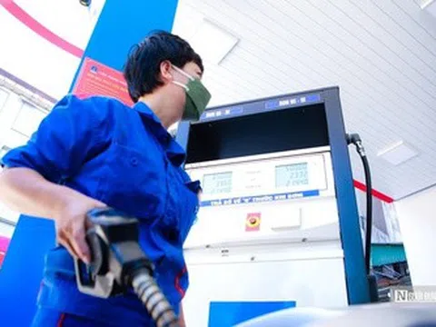 Chi tạm ứng 8.000 tỷ đồng cho Quỹ Bình ổn giá xăng dầu