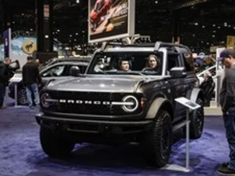 Người Mỹ đổ xô tìm xe điện khi giá xăng tăng vọt vì xung đột Trung Đông