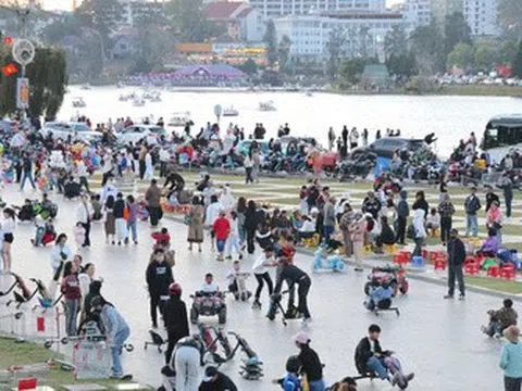 Đà Lạt- Mũi Né đông nghịt dịp Tết, resort kín phòng suốt kỳ nghỉ