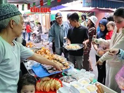 Khám phá chợ ẩm thực Ramadan chỉ họp một tháng mỗi năm