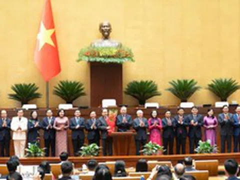 Thông cáo báo chí về ngày làm việc đầu tiên của Kỳ họp thứ Nhất, Quốc hội khóa XVI