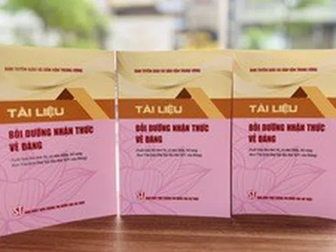 Hành trang lý luận mới cho người ưu tú vào Đảng