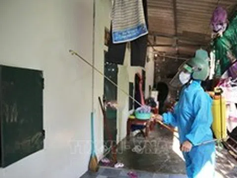 Khoanh vùng, dập tắt ổ dịch sốt xuất huyết tại phường Vũng Áng, Hà Tĩnh