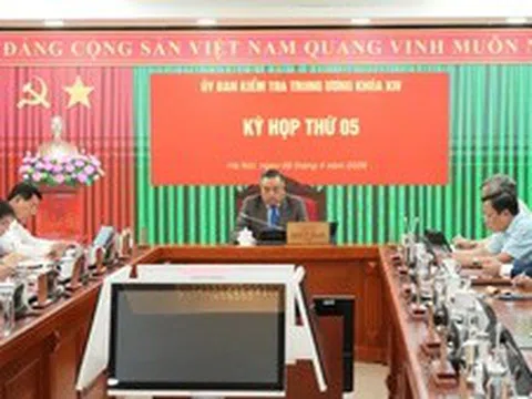 Ủy ban Kiểm tra Trung ương đề nghị xem xét, thi hành kỷ luật đảng viên vi phạm