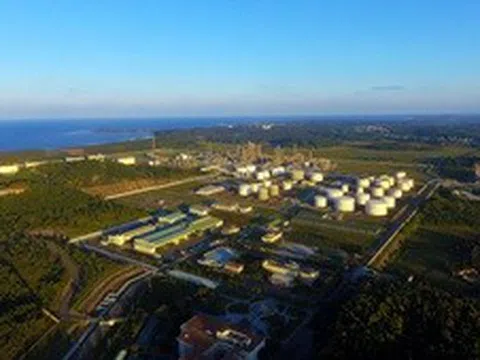 Nhà máy lọc dầu Dung Quất - Hạt nhân của Trung tâm lọc hóa dầu và Năng lượng quốc gia