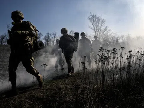 Ông Putin tuyên bố lệnh ngừng bắn 32 giờ, ông Zelensky nói gì?