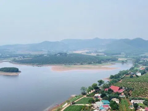 Vẻ đẹp yên bình ở Hồ Khe Lau và giấc mơ du lịch sinh thái 6.000 tỷ đồng