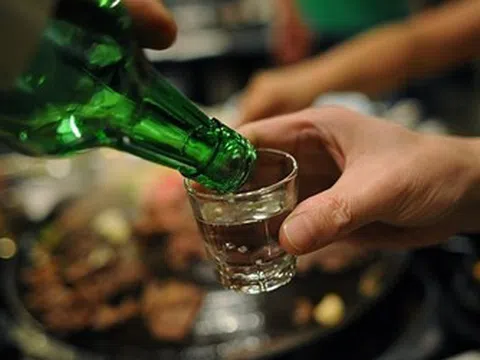 Bán rượu bia cho người dưới 18 tuổi bị phạt đến 3 triệu đồng, ai cũng nên biết