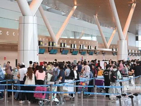 Giá vé máy bay đứng trước đà tăng: Bài toán cân bằng giữa doanh nghiệp và hành khách