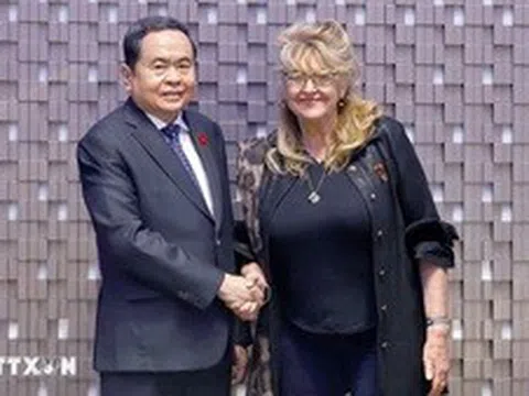 Chủ tịch Quốc hội Trần Thanh Mẫn gặp Lãnh sự danh dự Việt Nam tại Torino