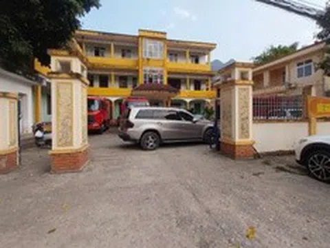 Khởi tố người đàn ông đỗ xe chắn ngang cổng trạm CSGT