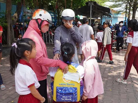 Vụ 200 học sinh nghi bị ngộ độc: 22 trường cùng sử dụng một đơn vị cung cấp suất ăn