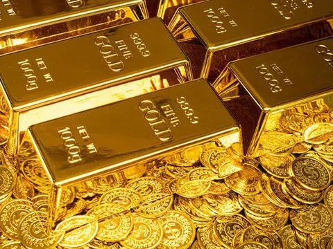 Giá vàng hôm nay (15/4): Vàng SJC và nhẫn sau một đêm tăng 2,5 triệu đồng/lượng