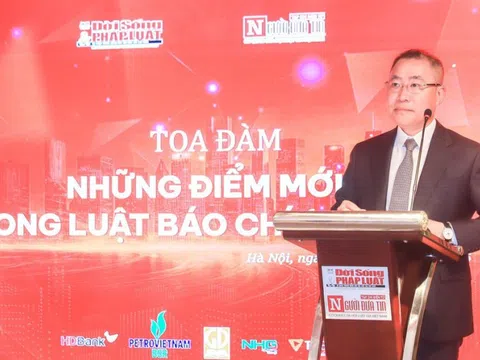 "Báo chí Việt Nam đứng trước những thay đổi có tính bước ngoặt"