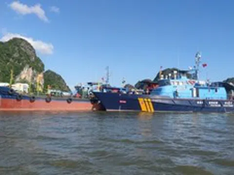 Hải quan tăng cường tuần tra, ngăn chặn vận chuyển trái phép xăng dầu