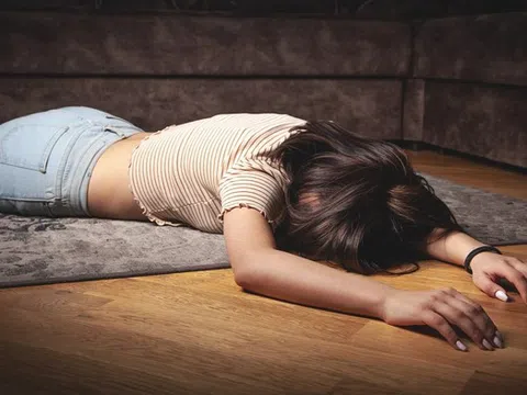 Cô gái 15 tuổi tử vong vì thường xuyên ăn món "lạ đời", bác sĩ tiếc nuối chỉ mặt thói quen "chết người"