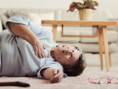 Người phụ nữ 60 tuổi tử vong giữa đêm, bác sĩ cảnh báo ngay thói quen "bào mòn" sức khỏe