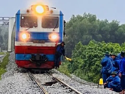 Vẫn chuyện trên đường, nhưng là đường sắt