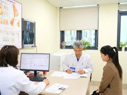 Mỗi năm Việt Nam ghi nhận hơn 25.000 ca mắc mới ung thư vú