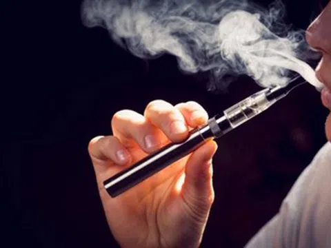 Từ 15/5 chính thức áp dụng mức phạt nặng với người sử dụng thuốc lá điện tử
