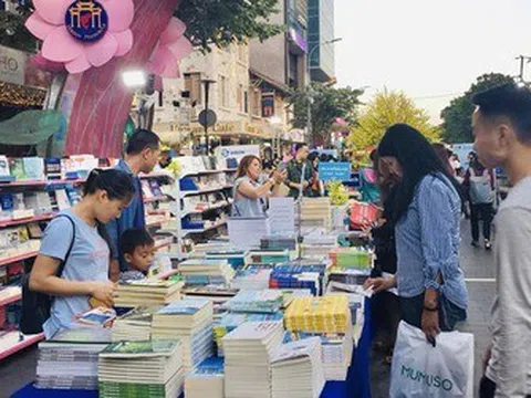 Từ câu chuyện của đại tướng về sách