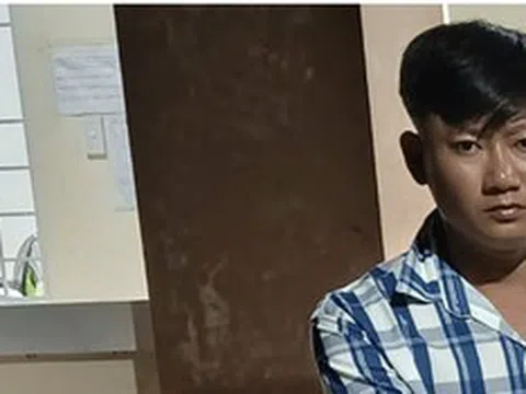 Bắt khẩn cấp gã con trai chở mẹ ruột đi cướp giật táo tợn giữa ban ngày