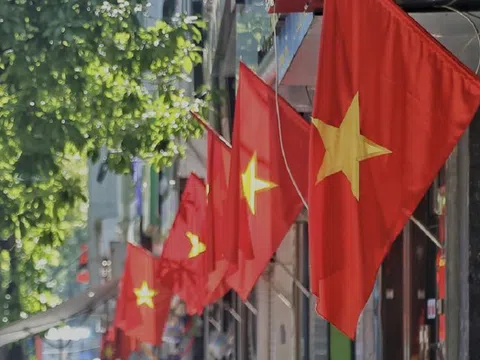 Đi làm vào ngày lễ 30/4 và 1/5 năm 2026 sẽ được hưởng lương gấp mấy lần ngày thường?