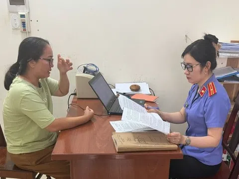 Nữ bác sĩ bị khởi tố vì lừa đảo hàng trăm triệu đồng