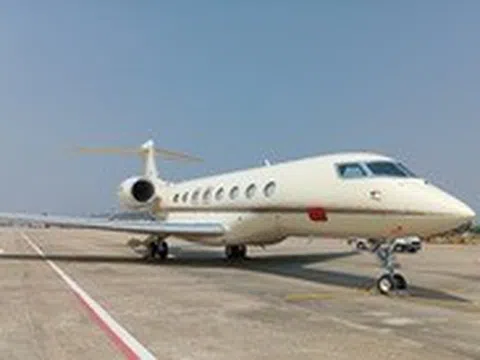 Máy bay chở tỉ phú Bill Gates vừa rời khỏi Đà Nẵng