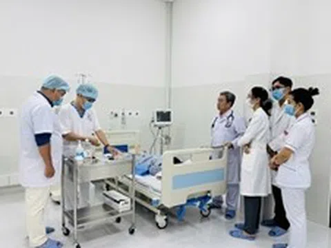 Đưa kỹ thuật chạy thận ra Côn Đảo giúp người bệnh an tâm điều trị tại chỗ