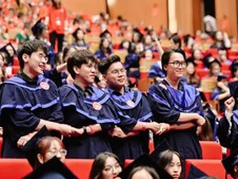 Thành lập phân hiệu, sáp nhập một số trường cao đẳng vào đại học