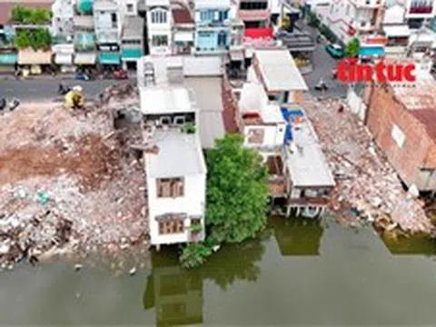 Hàng trăm hộ dân bàn giao mặt bằng phục vụ cải tạo rạch Xuyên Tâm