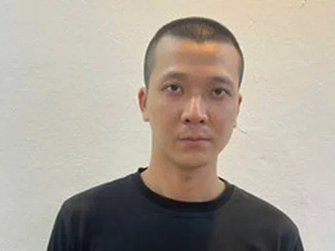 Bắt giữ đối tượng dùng dao đe doạ hai vợ chồng tại bến chờ xe buýt