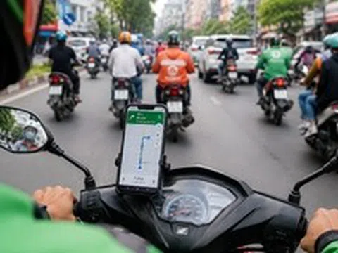 Người Việt ngày càng lệ thuộc bản đồ số khi đi xe máy