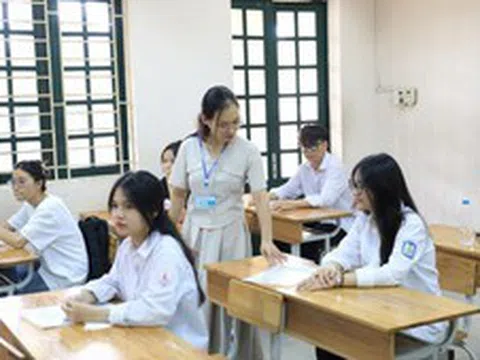 Tổ chức thi tốt nghiệp THPT và tuyển sinh đại học năm 2026 theo hướng giữ ổn định, giảm áp lực, giảm chi phí