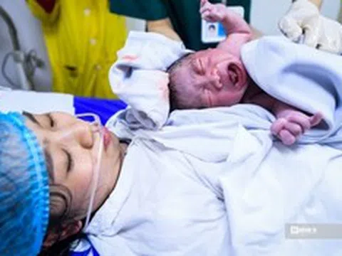 Từ 1/1/2027, phụ nữ sinh đủ 2 con trước 35 tuổi được hỗ trợ tối thiểu 2 triệu đồng