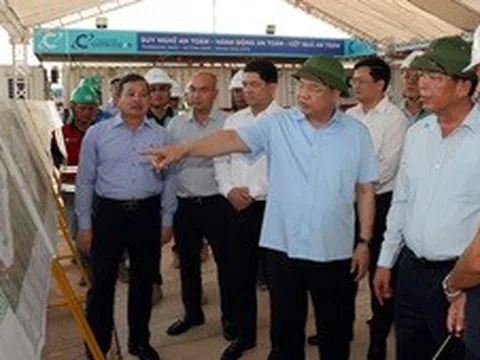 Phó Thủ tướng Thường trực Phạm Gia Túc kiểm tra tiến độ dự án sân bay Gia Bình, tuyến đường Vành đai 4 - Vùng Thủ đô