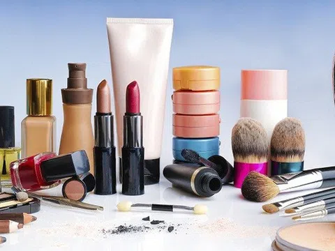 Sai lệch thành phần công bố, hai lô mỹ phẩm bị thu hồi trên toàn quốc