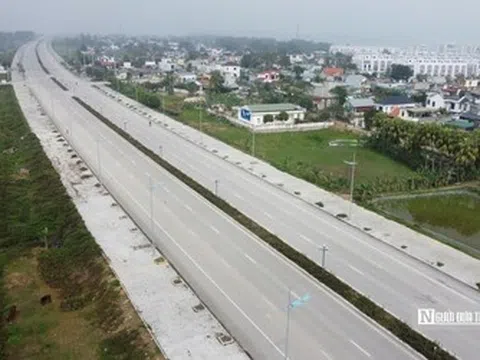 Thanh Hóa tăng tốc hoàn thiện tuyến đường ven biển dài hơn 96km