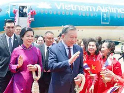 Tổng Bí thư, Chủ tịch nước Tô Lâm và Phu nhân bắt đầu thăm chính thức Vương quốc Thái Lan