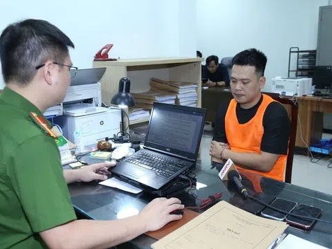 Triệt phá đường dây phát lậu bóng đá "Bún Chả TV", khởi tố 10 đối tượng