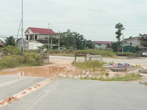 Vướng mặt bằng, tuyến đường trọng điểm tại Hà Tĩnh nhếch nhác, chưa thể thi công