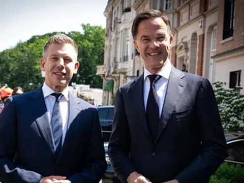 Ông Magyar giữ nguyên lập trường của Hungary về viện trợ quân sự cho Ukraine