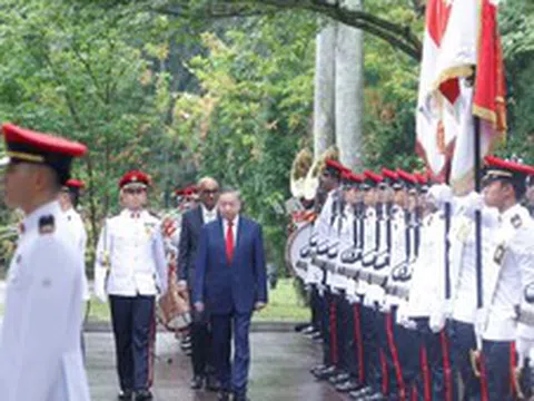 Lễ đón Tổng Bí thư, Chủ tịch nước Tô Lâm và Phu nhân thăm cấp Nhà nước tới Singapore