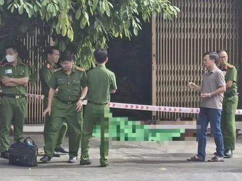 Người đàn ông tử vong trước cửa nhà sau cuộc gọi bí ẩn lúc gần sáng