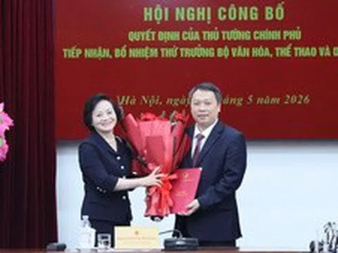 Phó Thủ tướng Phạm Thị Thanh Trà trao quyết định bổ nhiệm ông Nguyễn Huy Dũng giữ chức Thứ trưởng Bộ VHTT&DL